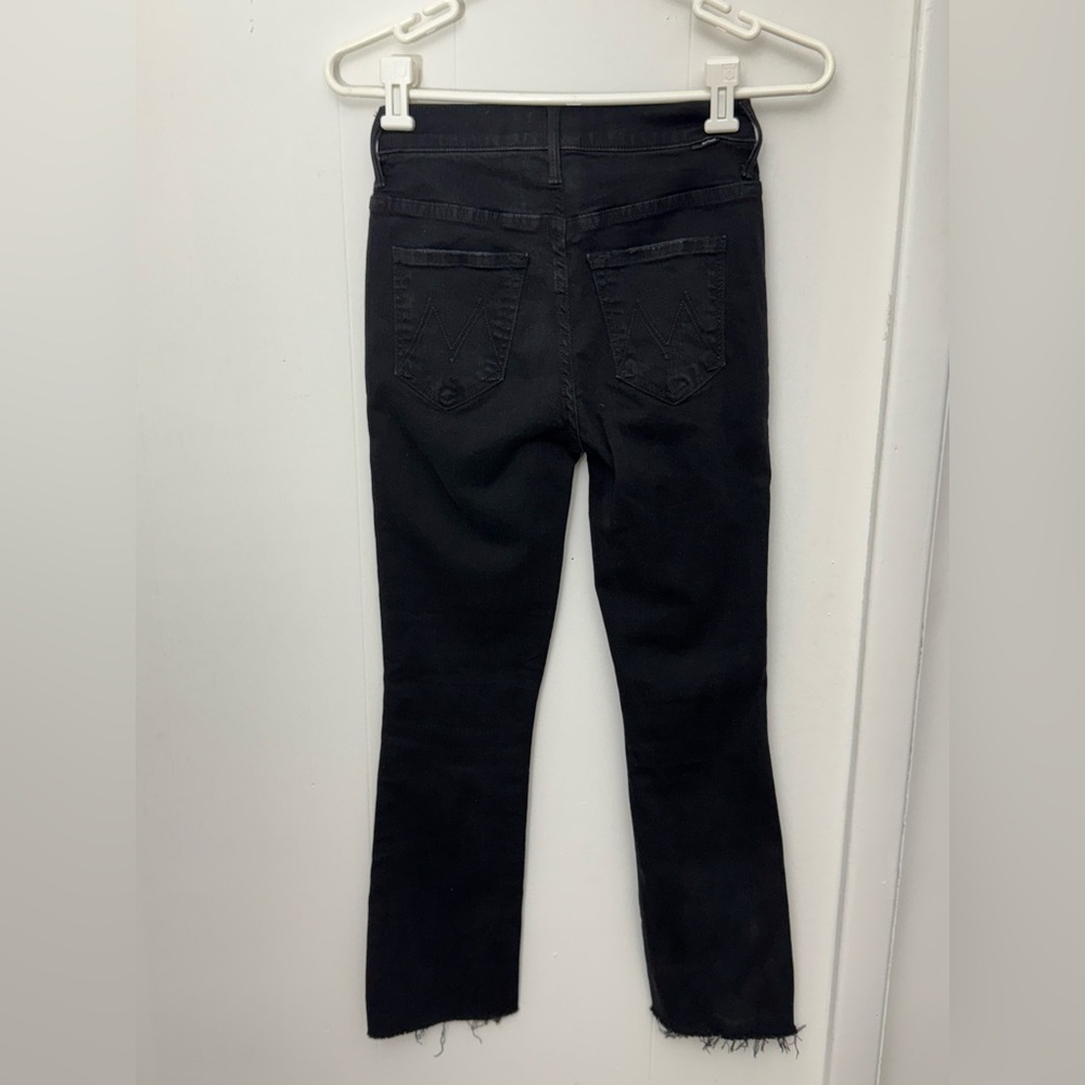 MOTHER The Insider Crop Step Fray Jeans - Picture 9 of 16